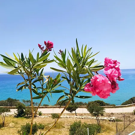 Apart-hotel B & N Melas 3*