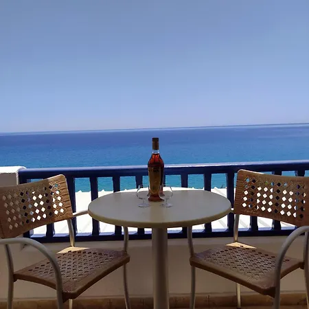 Apart-hotel B & N Melas 3*