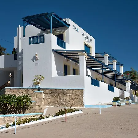 Apartmanhotel B & N Melas Amoopí