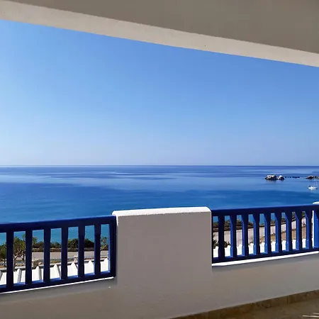 B & N Melas Aparthotel 3*