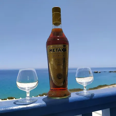 B & N Melas アパートホテル