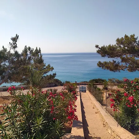 アパートホテル B & N Melas