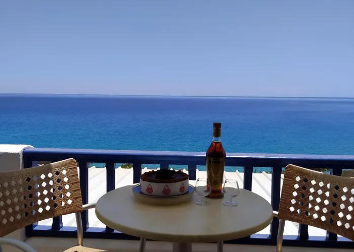 B & N Melas アパートホテル 3*