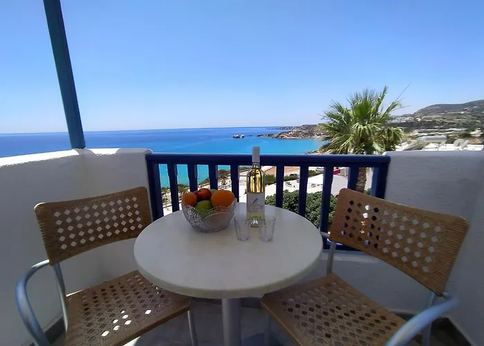 B & N Melas アパートホテル アモピ